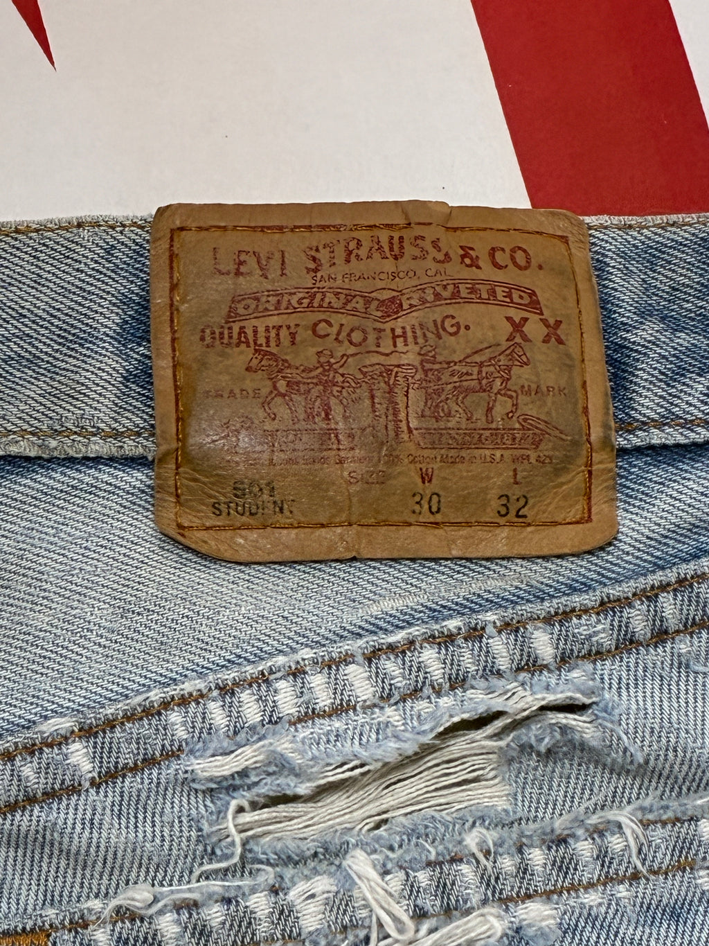 Levi's 501 Student USA Shorts February 1999 Size 28